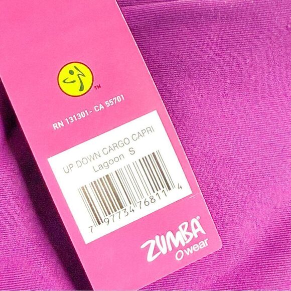 Zumba Wear NWT! Women's Up Down Cargo Capri Pants Lagoon Blue & Purple Size S - Picture 3 of 6